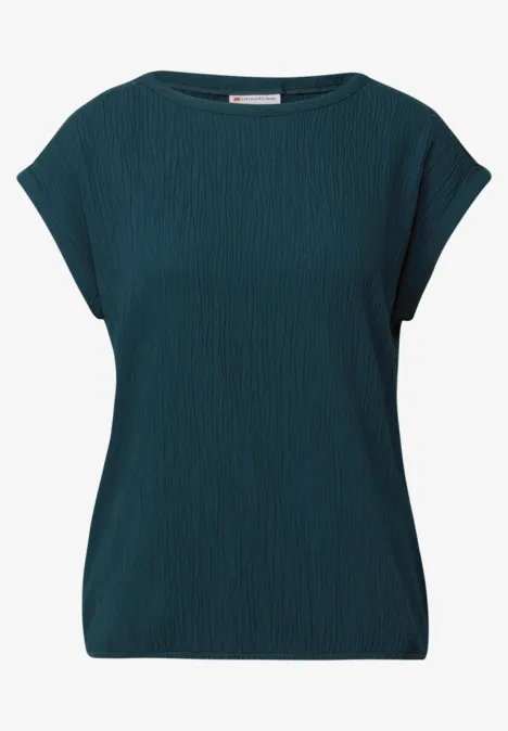 Dunkelgrünes, strukturiertes T-Shirt mit kurzen Ärmeln.